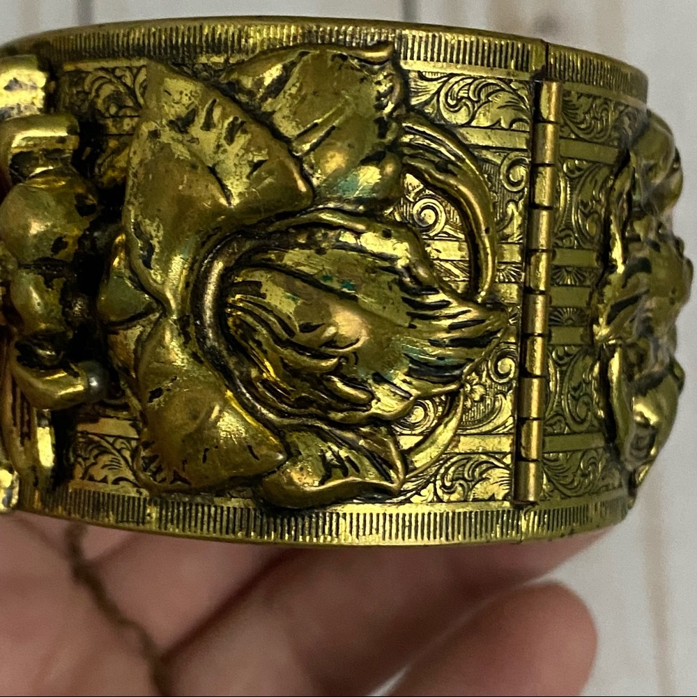 Vintage Goldtone Floral Cuff Bracelet - Picture 3 of 15